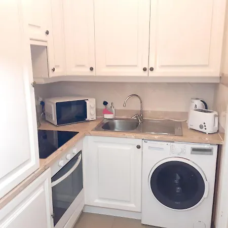 Modern In 60 M² With Shared Pool