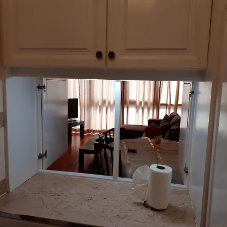 Modern In 60 M² With Shared Pool * Funchal (Madeira)