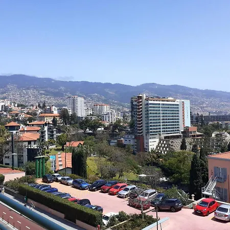 Modern In 60 M² With Shared Pool Lägenhet Funchal (Madeira)