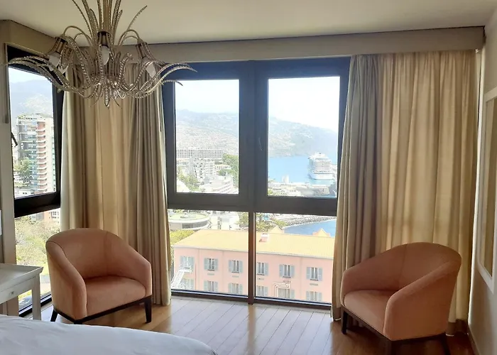 Modern In 60 M² With Shared Pool * פונשל